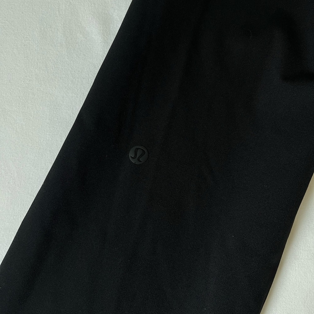 Lululemon On The Fly Drawstring 7/8 Pant - Picture 5 of 6